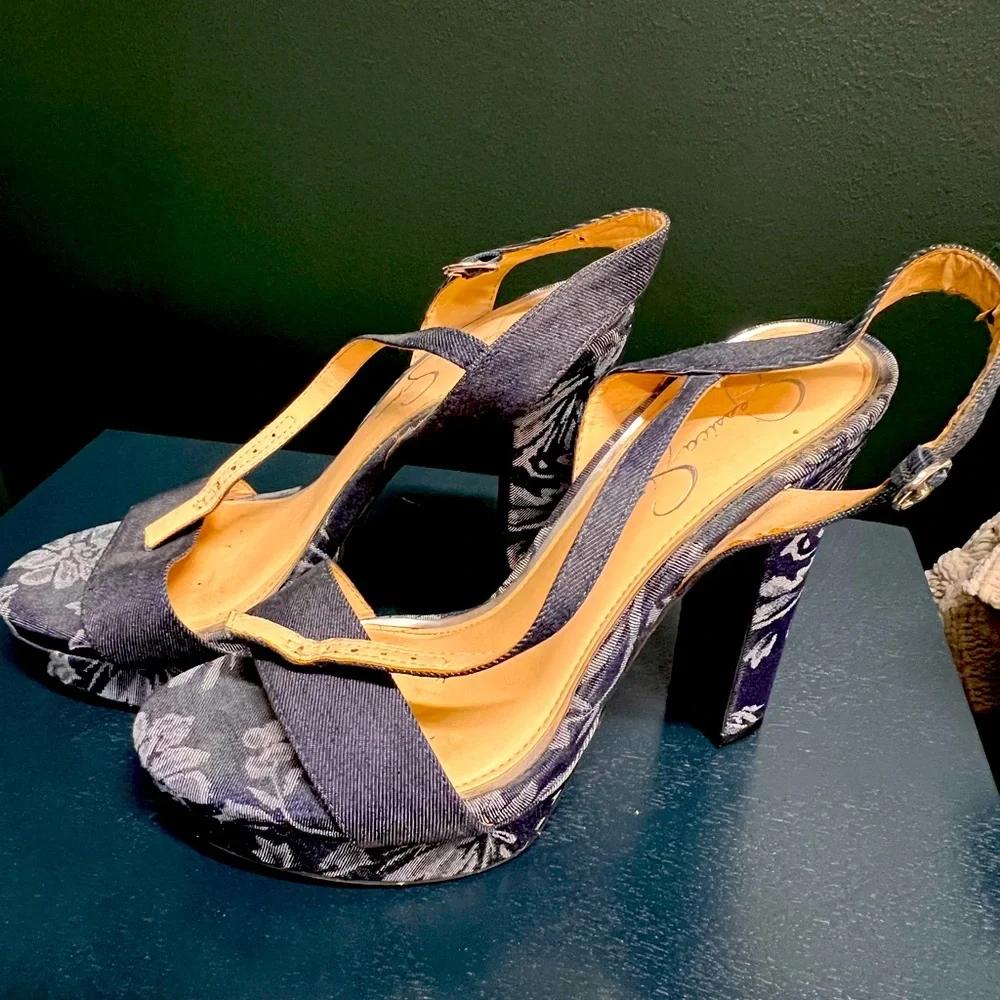 Jessica Simpson floral Heels - Picture 1 of 7